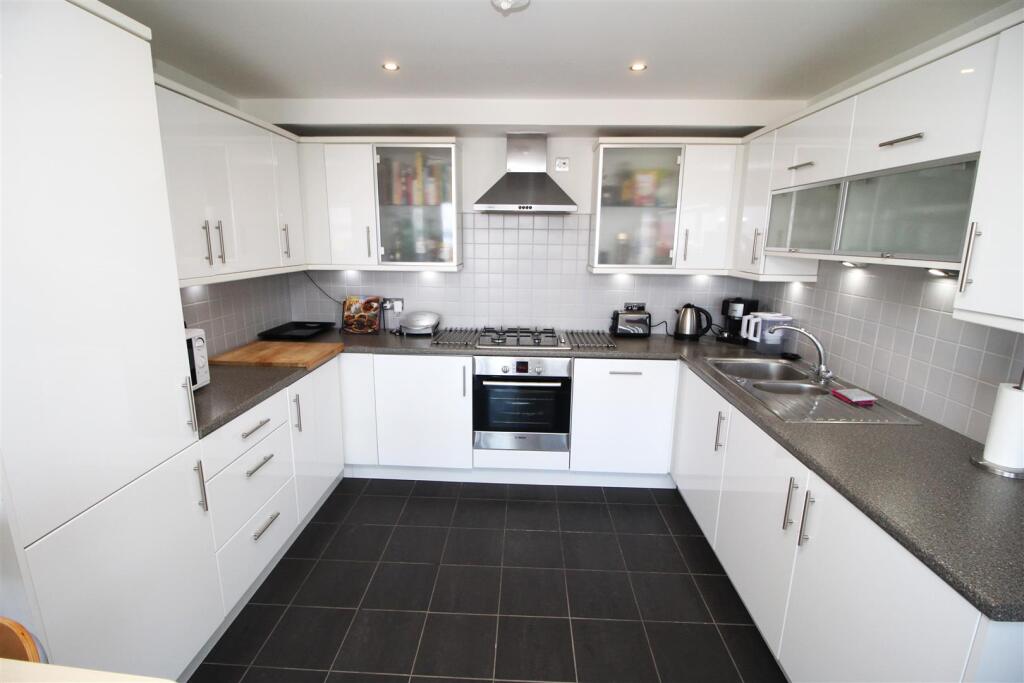 Additional image 11 of High Street, Poole