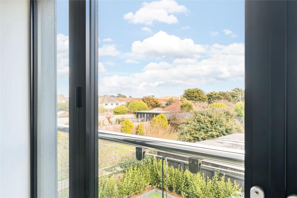 Additional image 17 of First Marine Avenue, Barton on Sea, New Milton, Hampshire, BH25