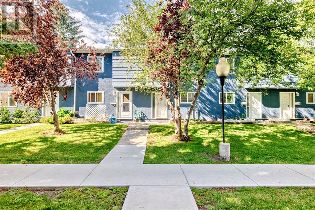36, 251 90 Avenue SE|Calgary, Alberta T2J0A4