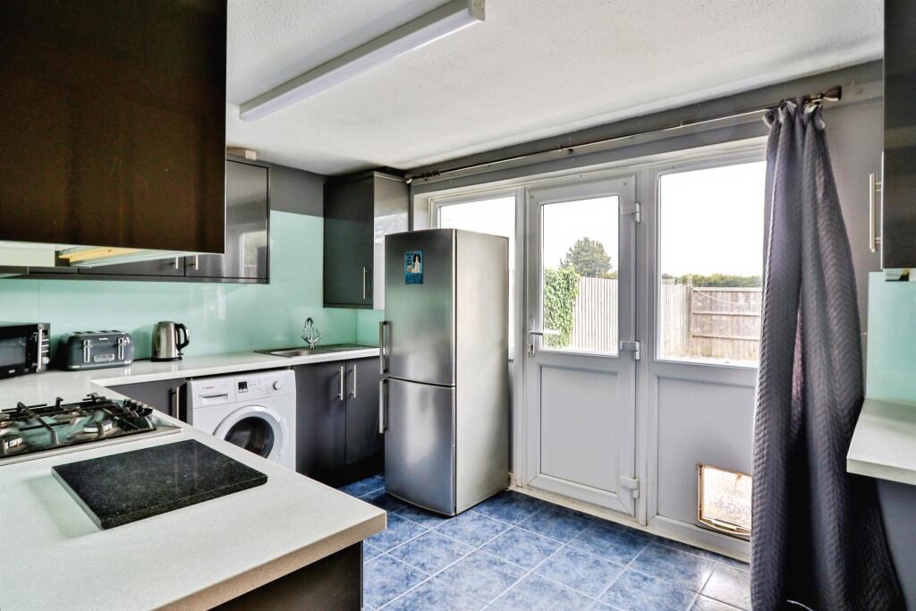 Additional image 5 of Holbury Close, BOURNEMOUTH