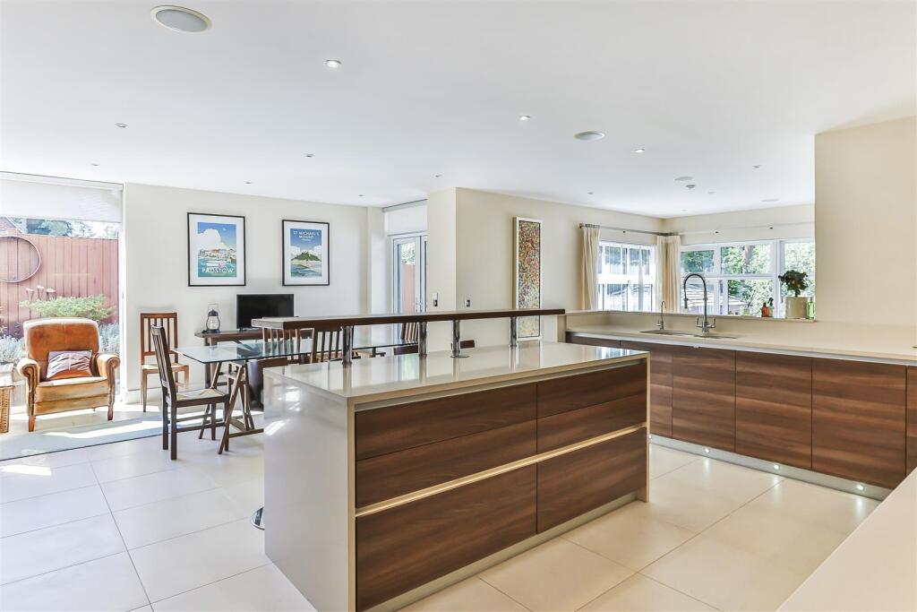 Additional image 16 of Crichel Mount Road, Poole