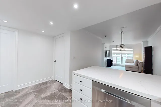 Additional image 10 of 8 Park Rd Unit 2515