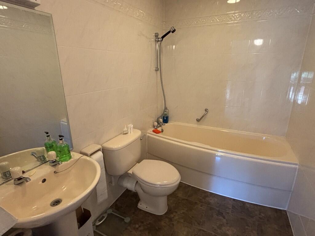 Additional image 21 of BH22 GOLF LINKS ROAD, Ferndown