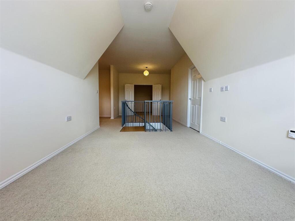 Additional image 10 of Peel Close, Verwood