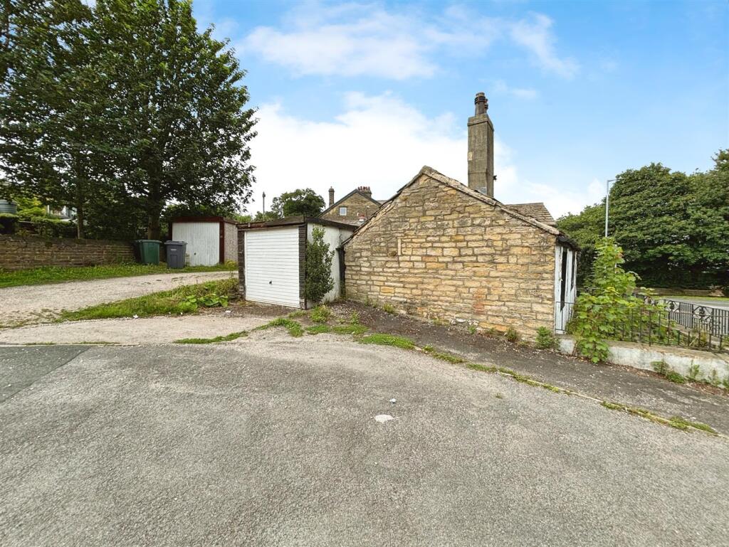 Additional image 9 of Hollingwood Lane, Great Horton, Bradford, BD7 4AL