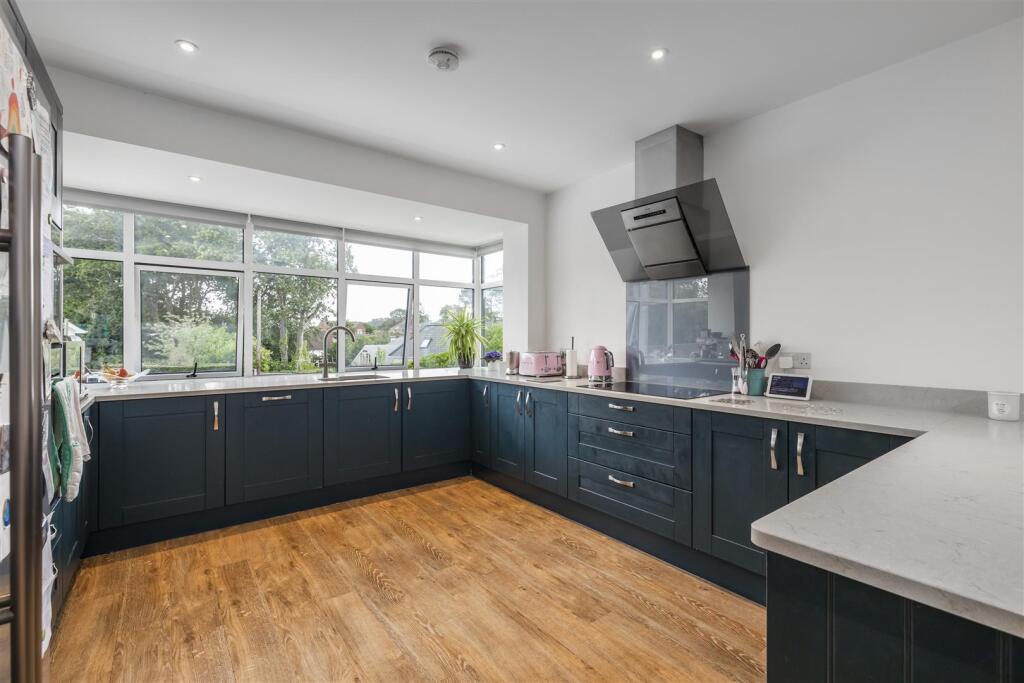 Additional image 7 of Blake Hill Crescent, Lilliput