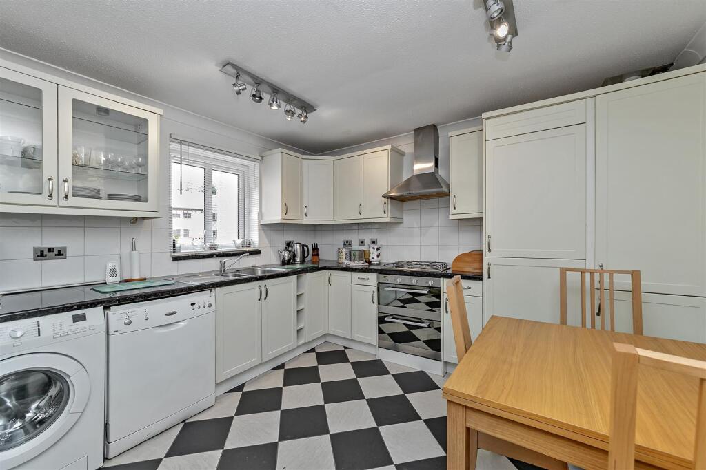 Additional image 6 of The Beeches, Park Street, St. Albans