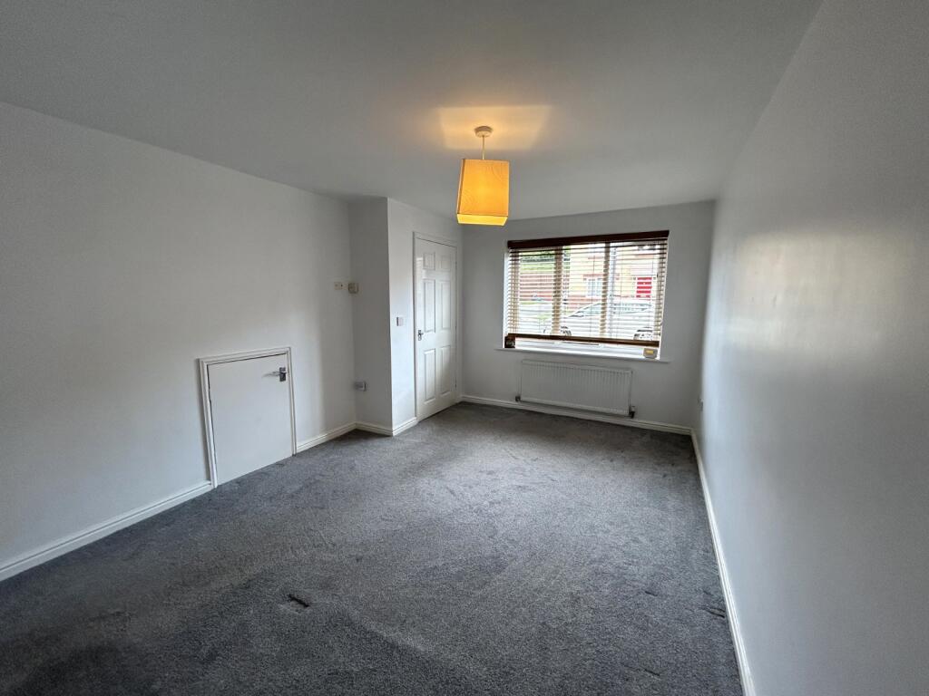 Additional image 9 of High Broom Close, Bradford, West Yorkshire, BD4