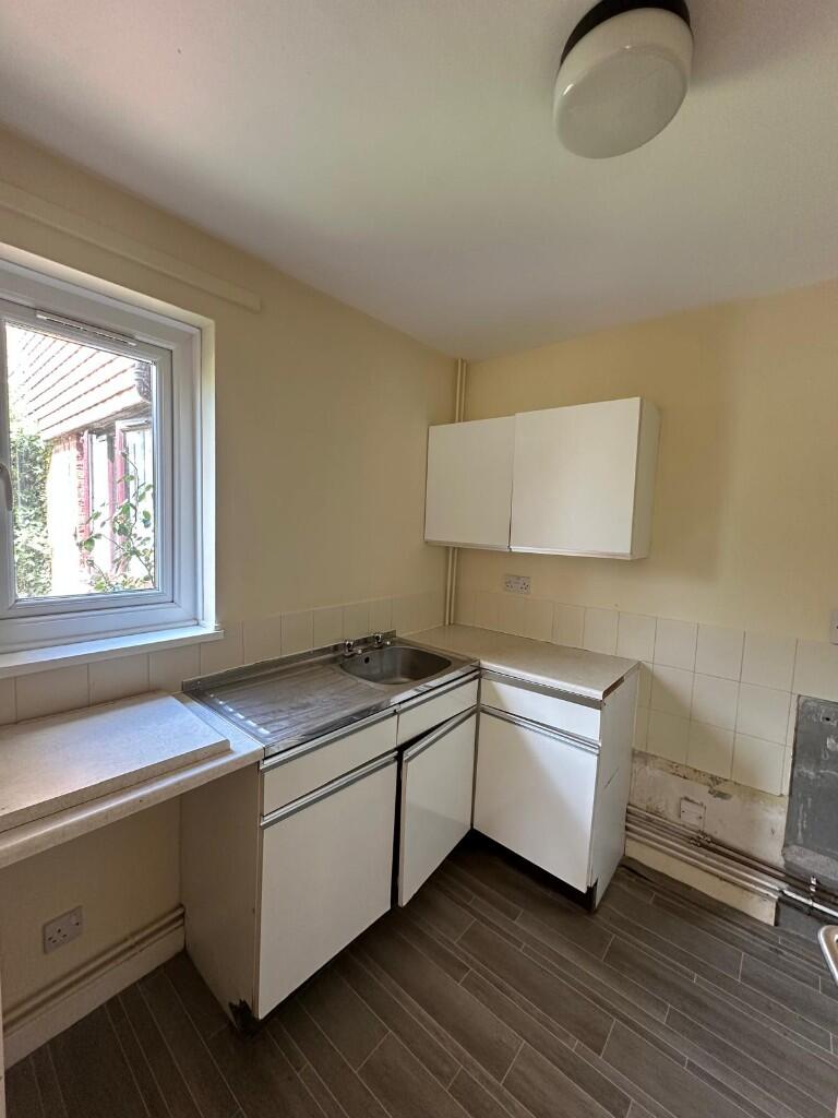 Additional image 4 of Freeman Close, BN18