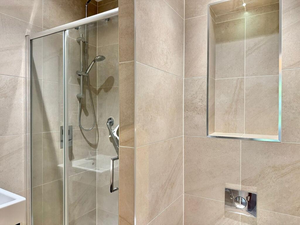 Additional image 15 of The Ridgeway, Broadstone, Poole, BH18