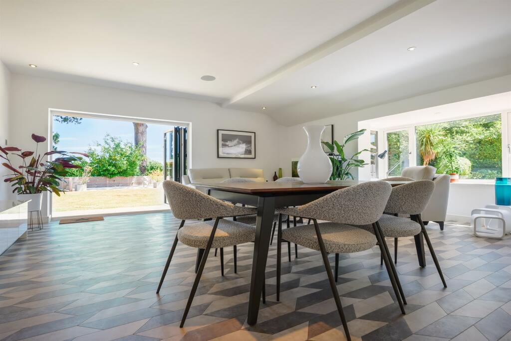 Additional image 9 of Broadstone