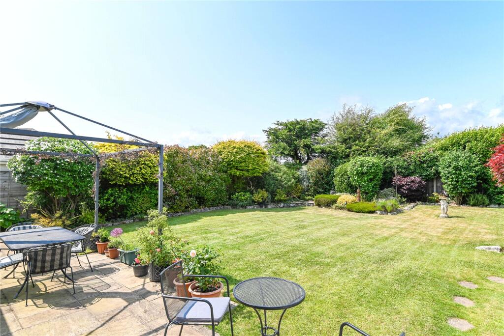 Additional image 17 of Fenleigh Close, Barton on Sea, New Milton, Hampshire, BH25