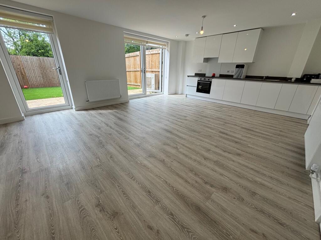 Additional image 2 of Parkes Avenue