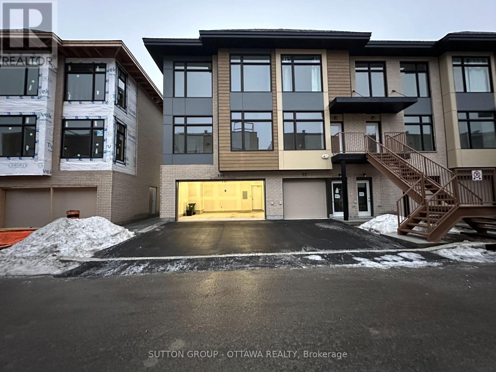 330 FOLIAGE PRIVATE|Ottawa, Ontario K2H0C5