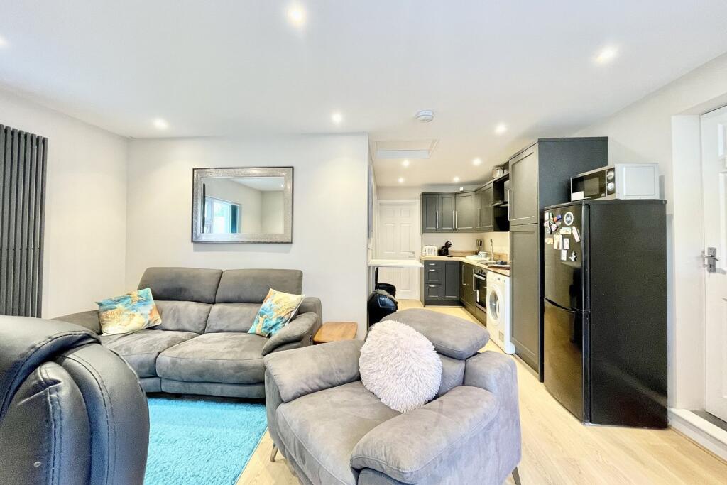 Additional image 24 of Carrbridge Close, Talbot Woods, Bournemouth, BH3