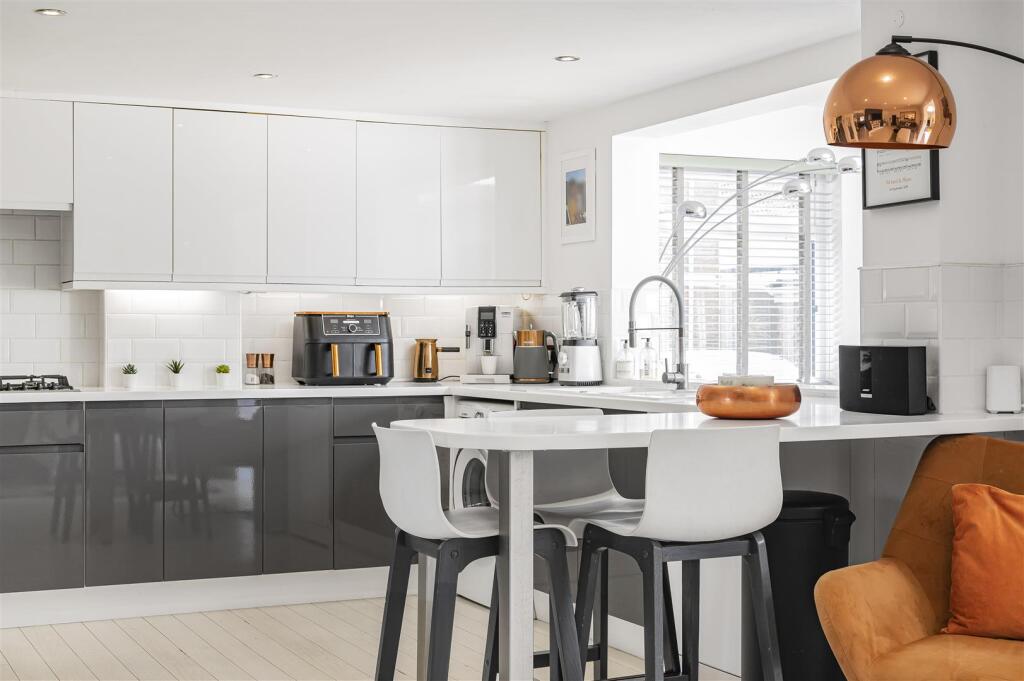 Additional image 17 of Dorothy Avenue, Peacehaven