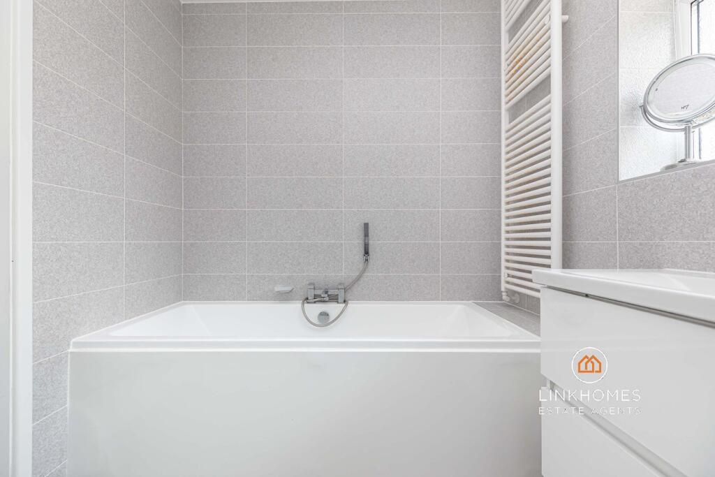 Additional image 17 of Beech Close, Broadstone, BH18