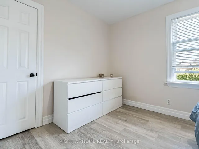 Additional image 25 of 303 KRUG St