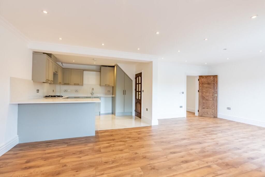 Additional image 7 of Batchwood Drive, St. Albans, Hertfordshire, AL3