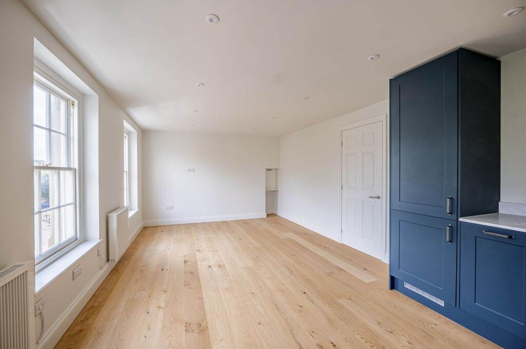 Additional image 6 of Piccadilly Place, London Road