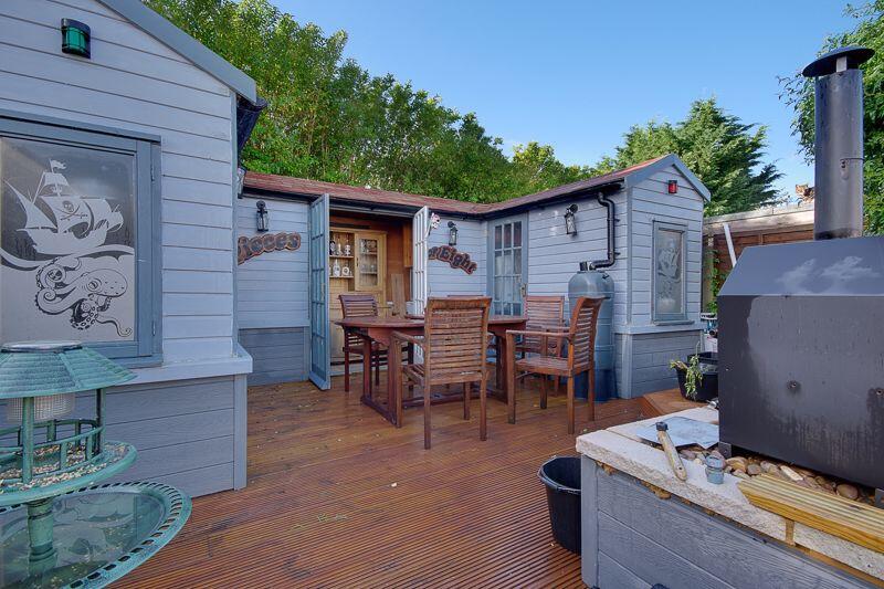 Additional image 22 of Bascott Road, Wallisdown -Charming and Spacious: Four-Bedroom Chalet Hideaway