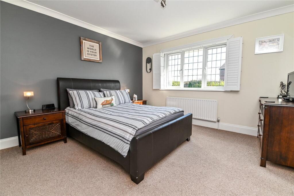 Additional image 11 of Willow Walk, Barton on Sea, New Milton, Hampshire, BH25