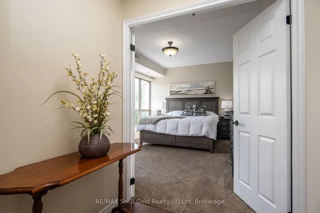 Additional image 25 of 3267 King St Unit 604