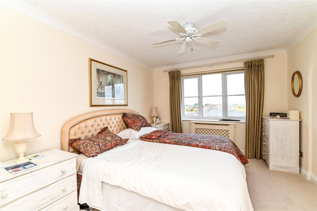 Additional image 8 of Barton Chase, First Marine Avenue, Barton on Sea, Hampshire, BH25