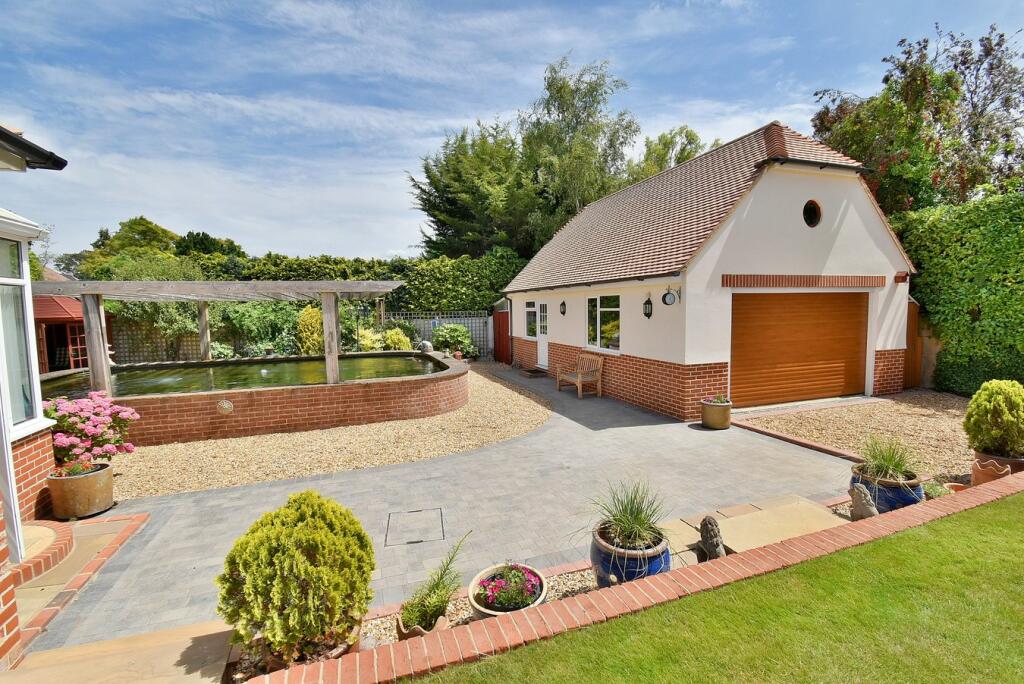 Additional image 7 of Chine Walk, West Parley, Ferndown, BH22