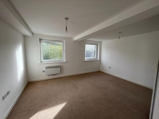 Additional image 6 of 26 Parkwood Court, Parkwood Rise, Keighley, West Yorkshire BD21 4RE