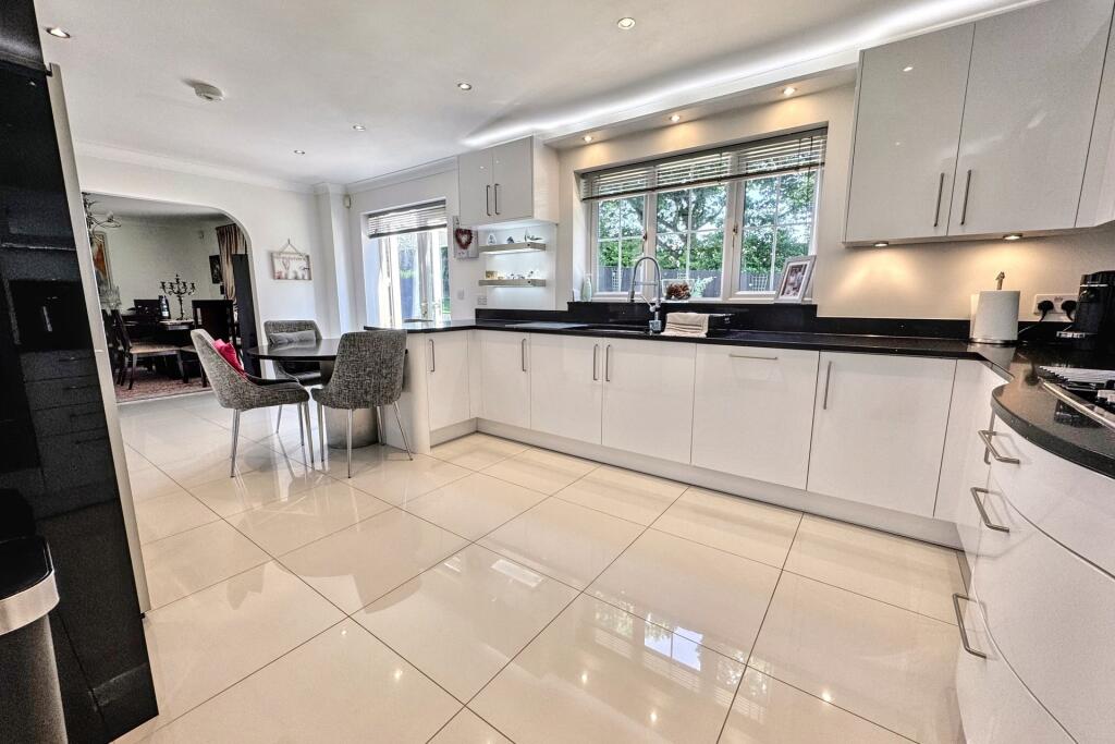 Additional image 10 of Ferndown