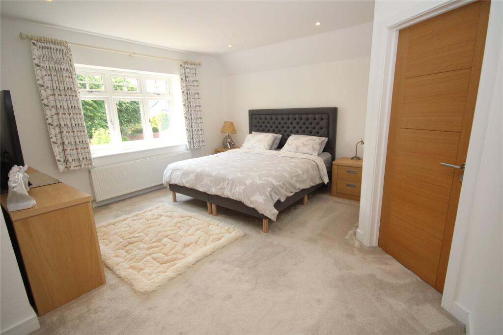Additional image 13 of Barton Court Avenue, Barton on Sea, New Milton, Hampshire, BH25