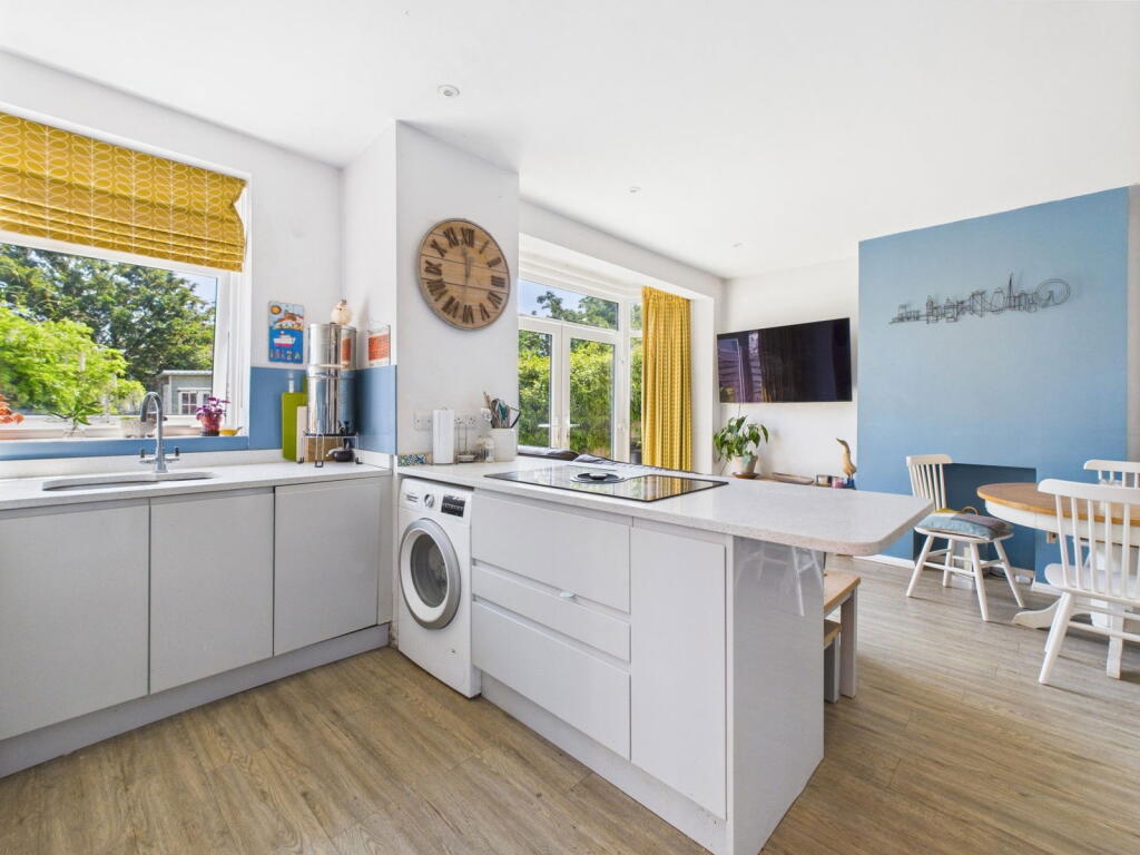 Additional image 4 of Orchard Avenue, Worthing, BN14 7PY