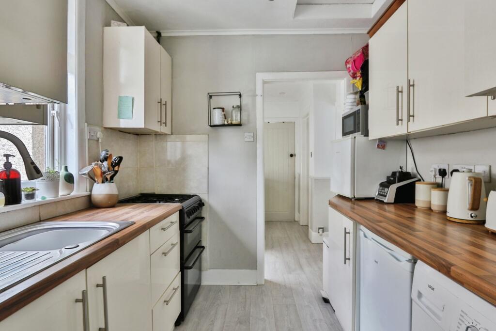 Additional image 5 of Draycott Road, ENSBURY PARK, Bournemouth, Dorset, BH10