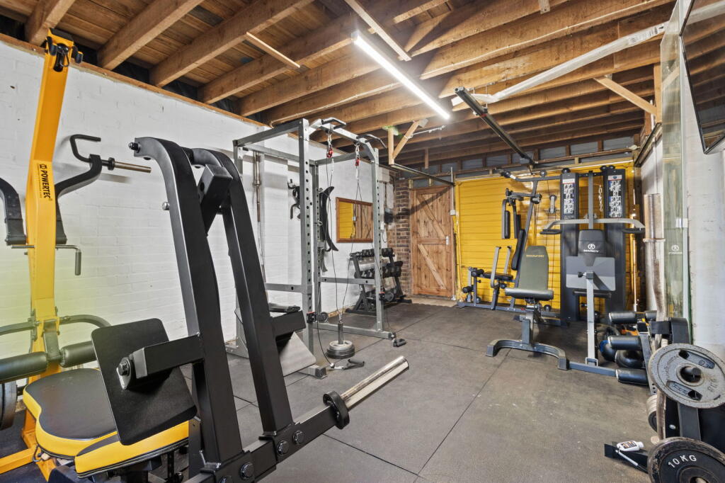 Additional image 36 of Pevensey Bay Road, Eastbourne, BN23 6JF