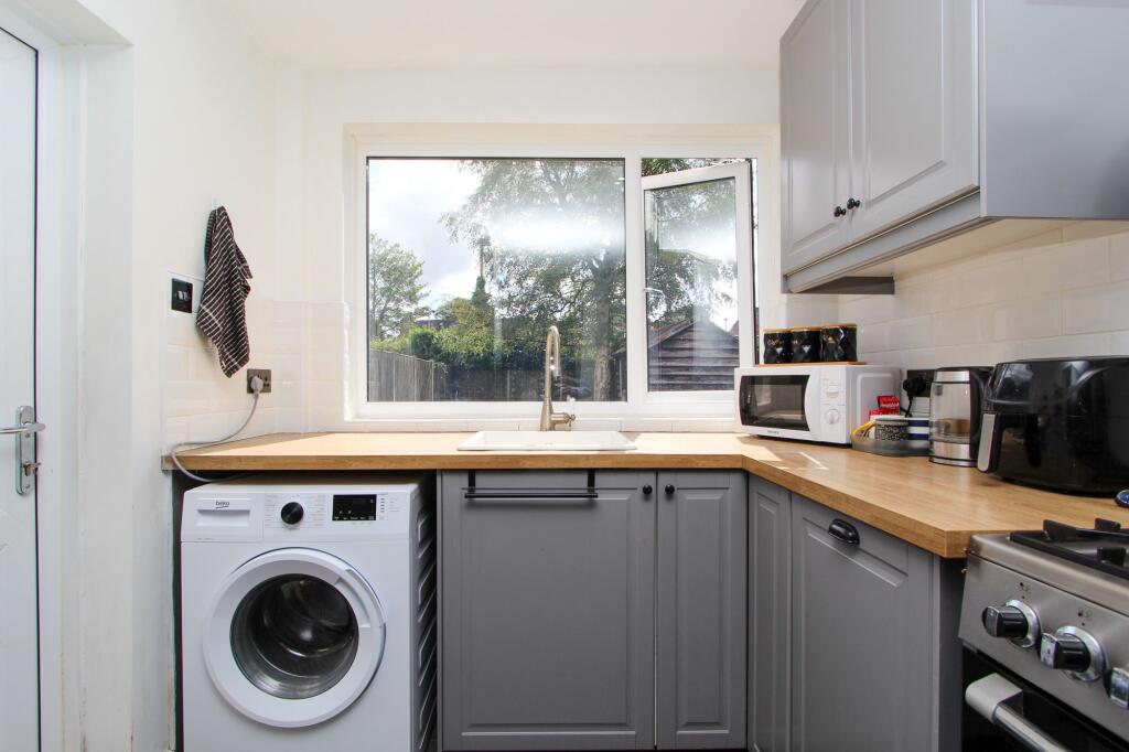 Additional image 12 of Green Lanes, Wylde Green, B73