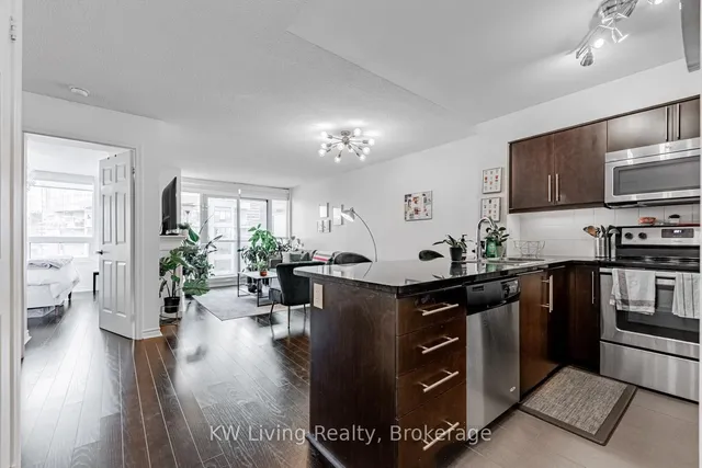Additional image 4 of 19 Grand Trunk Cres Unit #3903