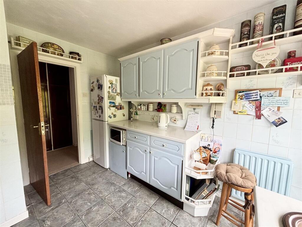 Additional image 7 of Richard Close, Upton