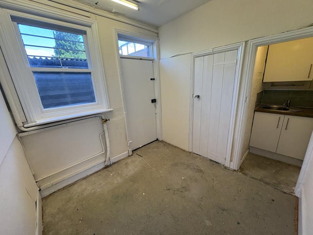 Additional image 4 of 849 Wimborne Road, Bournemouth, BH9 2BG