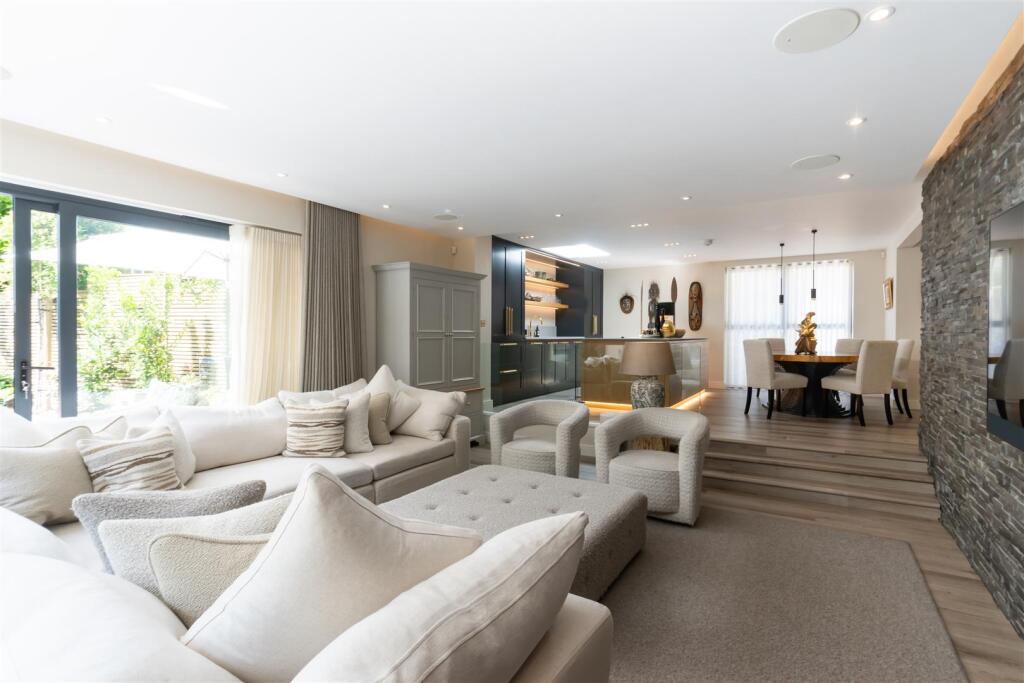 Additional image 10 of Alumhurst Road, Alum Chine