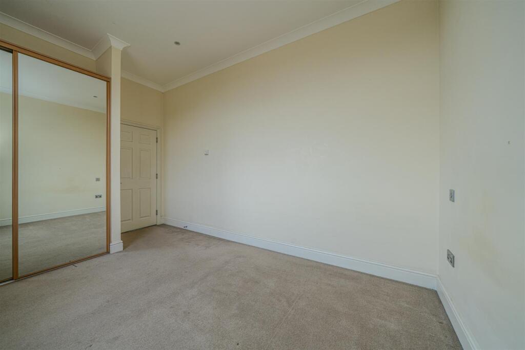 Additional image 14 of St. Peters Street, St. Albans