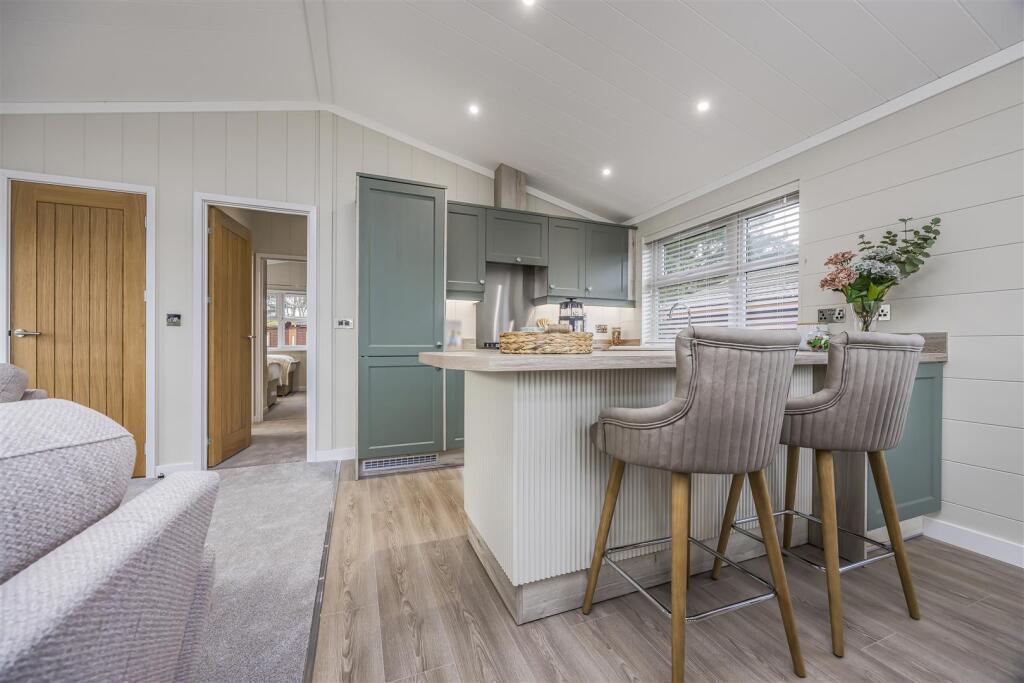 Additional image 10 of Littlehampton