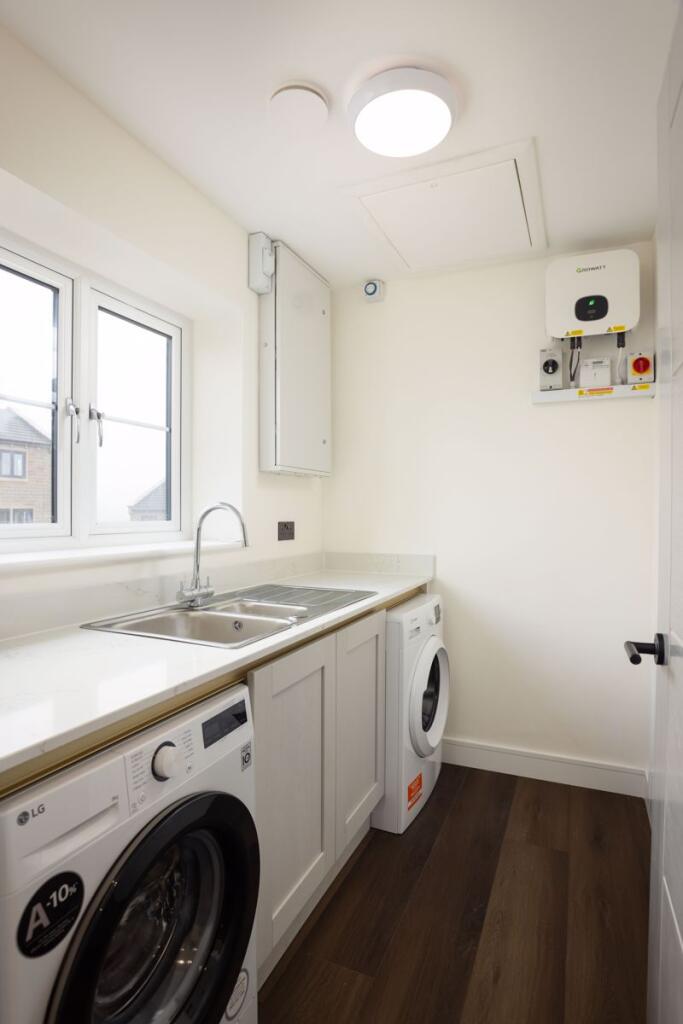 Additional image 7 of Scholebrook Lane, Tong