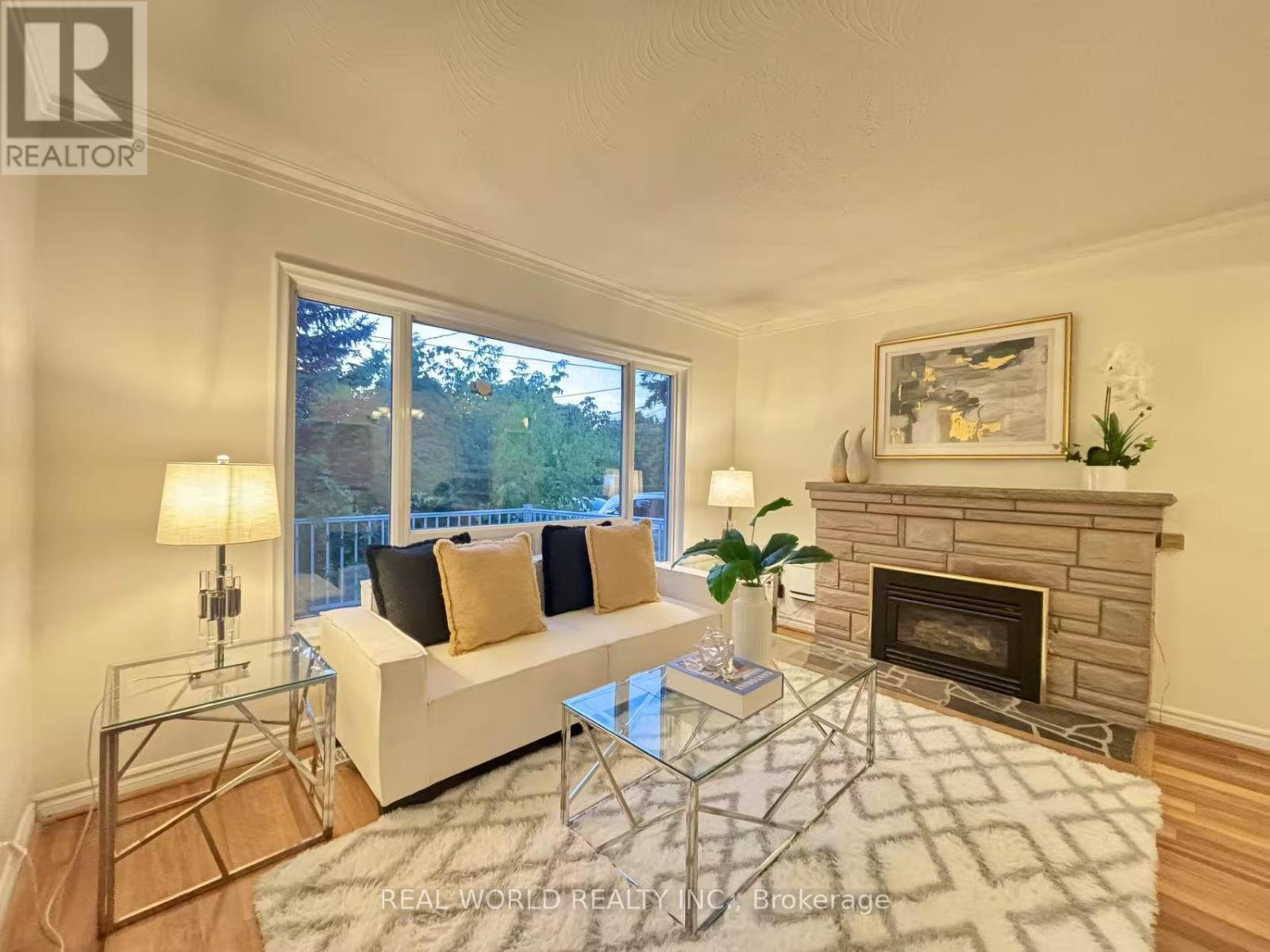 Property image for 92 EARLTON ROAD|Toronto (Tam O'Shanter-Sullivan), Ontario M1T2R6