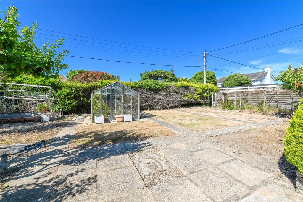 Additional image 14 of Marine Drive West, Barton on Sea, New Milton, Hampshire, BH25