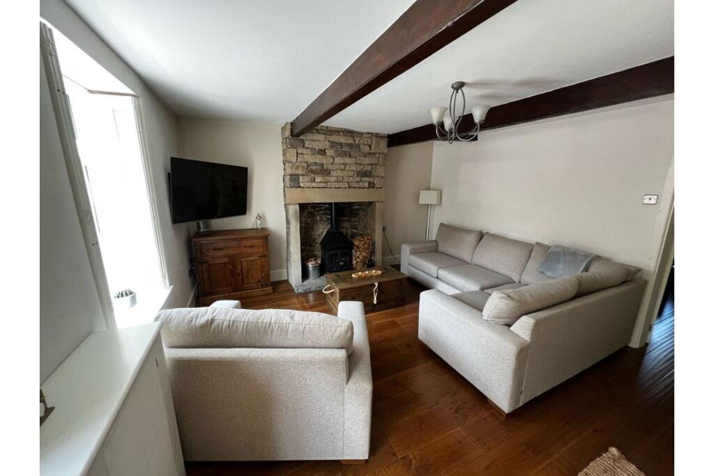 Additional image 5 of Blackburn Road, Bolton, BL7