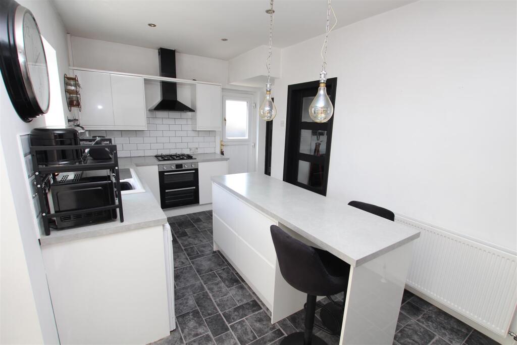 Additional image 3 of Plumpton Walk, Wrose, Bradford