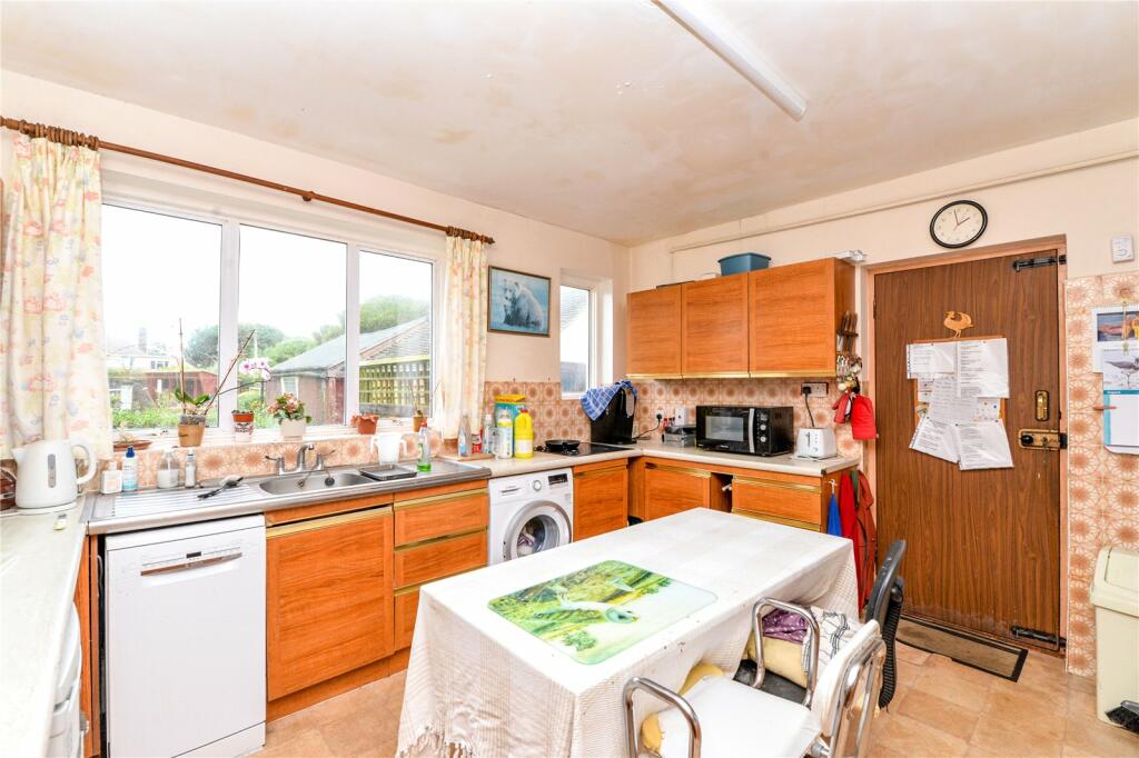 Additional image 18 of Marine Drive West, Barton on Sea, New Milton, Hampshire, BH25