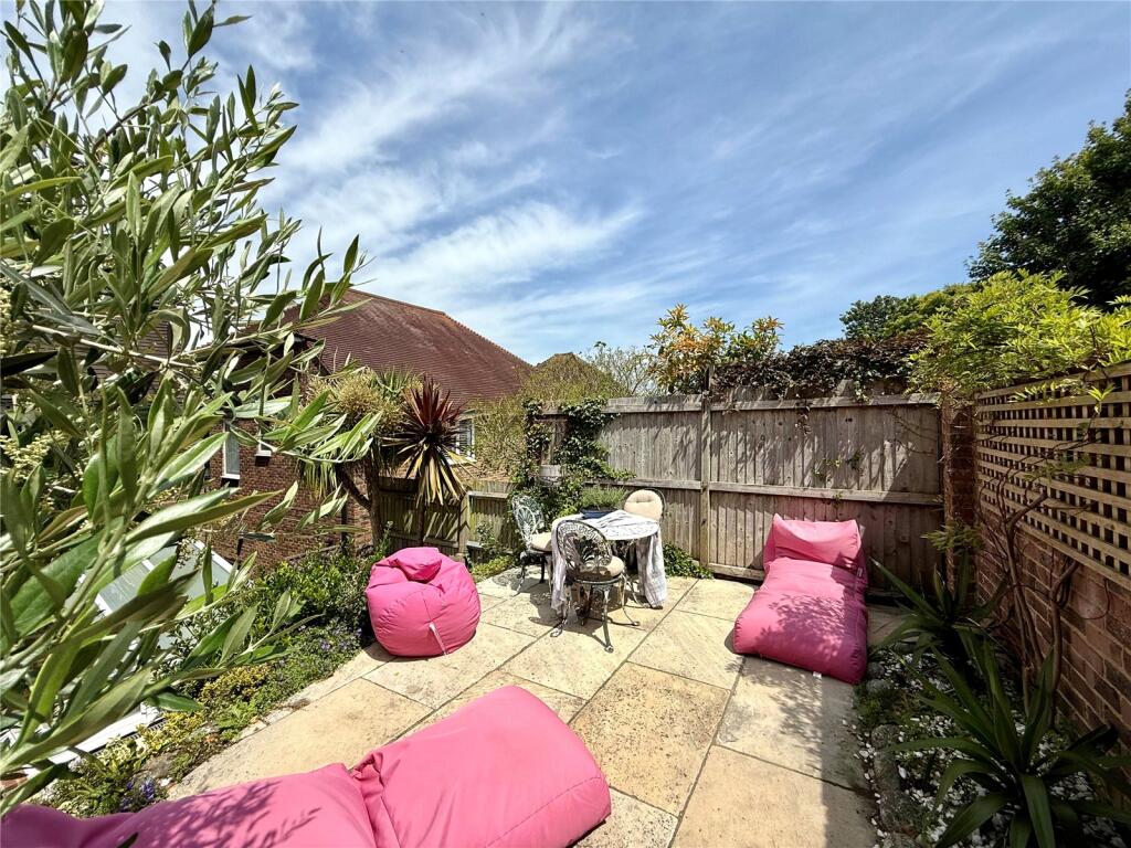 Additional image 24 of Park Avenue, Eastbourne, East Sussex, BN21