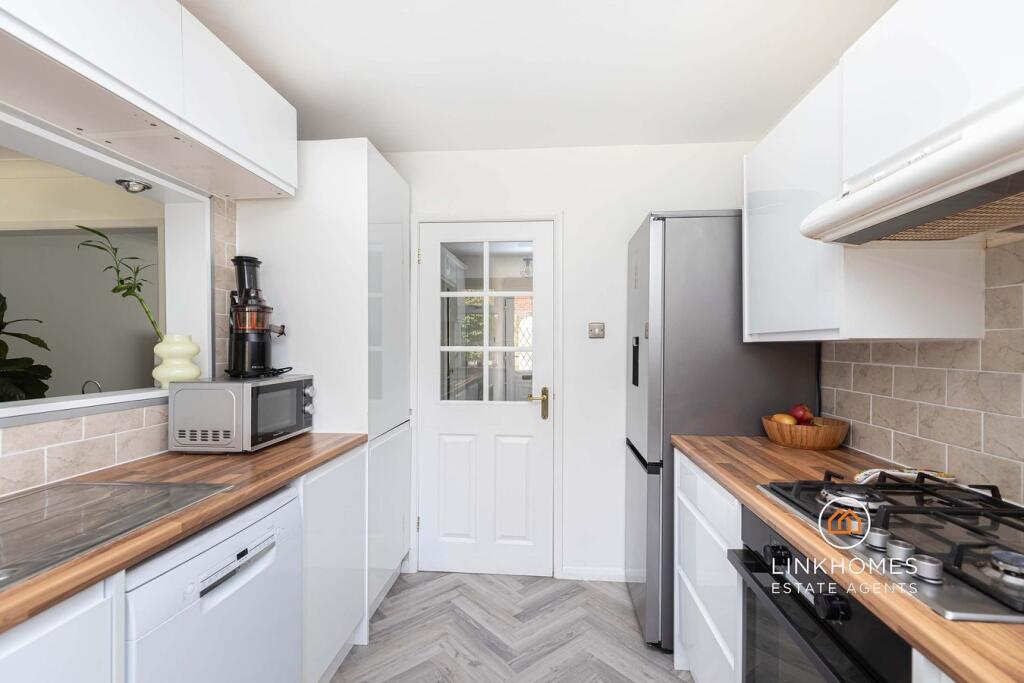 Additional image 13 of Willwood Close, Poole, BH17